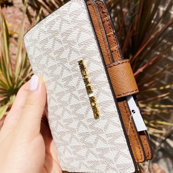 Michael Kors Bifold Wallet MK Coin Pouch Vanilla - Picture 5 of 8